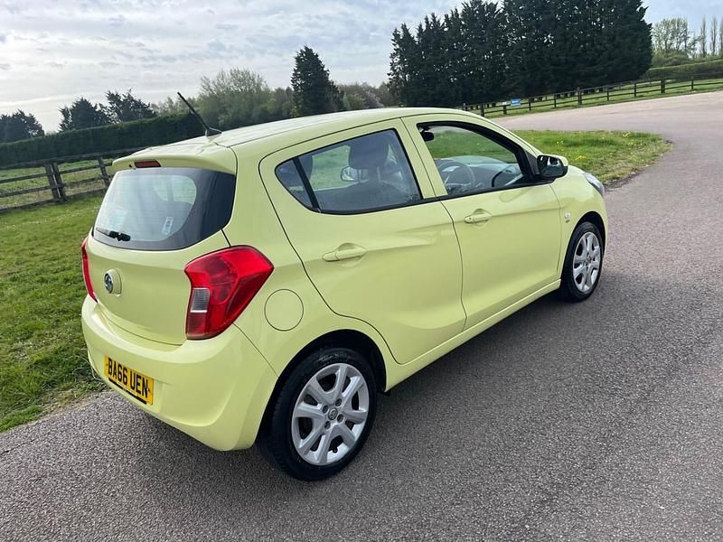 Second-hand Vauxhall Viva 75 CP (55 kW) 2017 Verde Hatchback