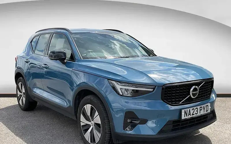 Used Volvo XC40 Plus 211 HP (155 kW) 2023 SUV