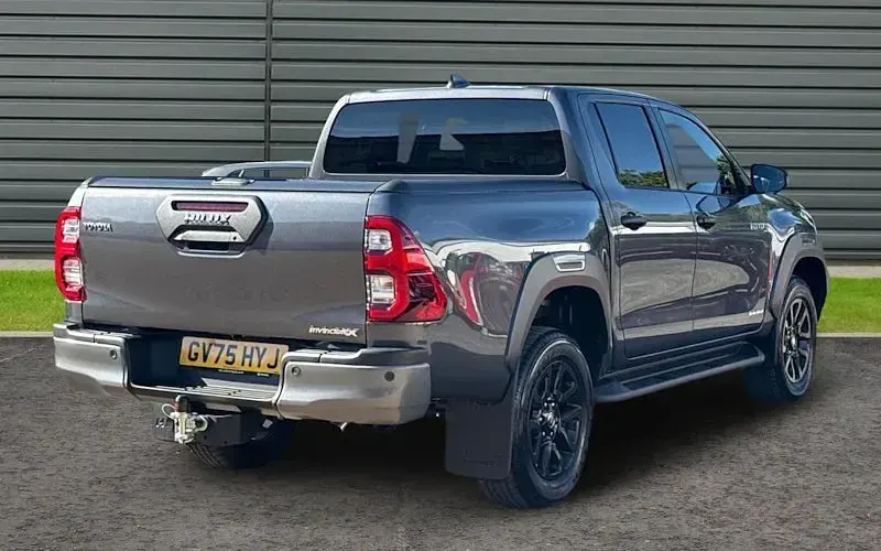 Used Toyota HiLux 204 HP (150 kW) 2026 Pickup
