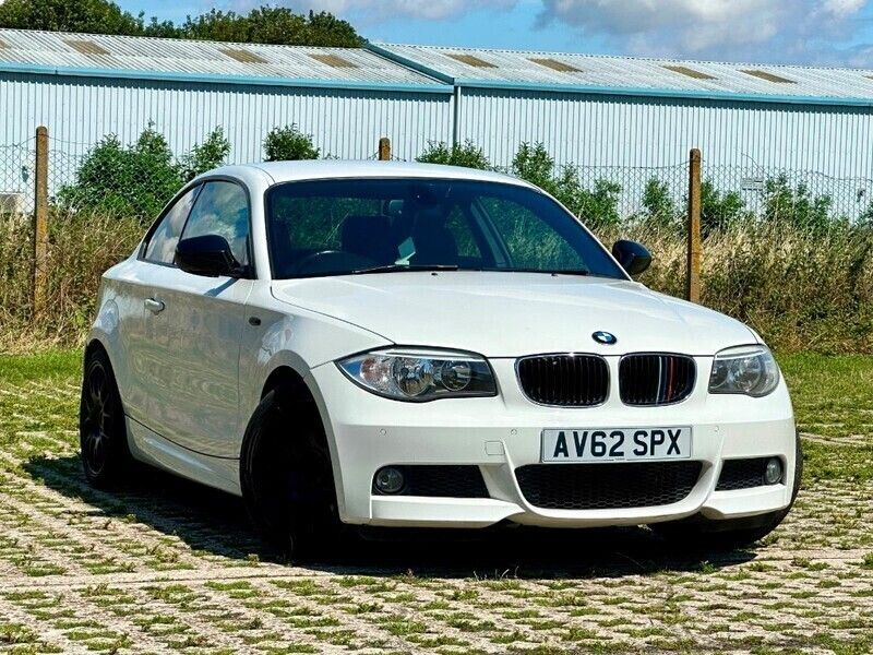 Used 2012 BMW 118 Sport Line Hatchback | £3,795 (Fair price) - Image 1/4
