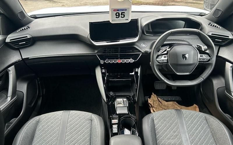 Used Peugeot 2008 Allure 137 HP (100 kW) 2024 White SUV