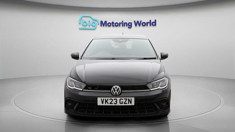 Used VW Polo R-line 94 HP (69 kW) 2023 Black Hatchback