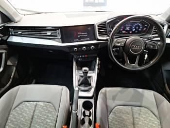 Used Audi A1 Sport 95 HP (69 kW) 2021 White SUV