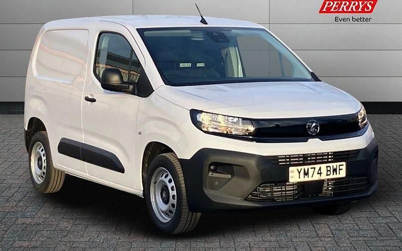 New 2025 Vauxhall Combo MPV | £18,600 (Good price) - Image 1/4