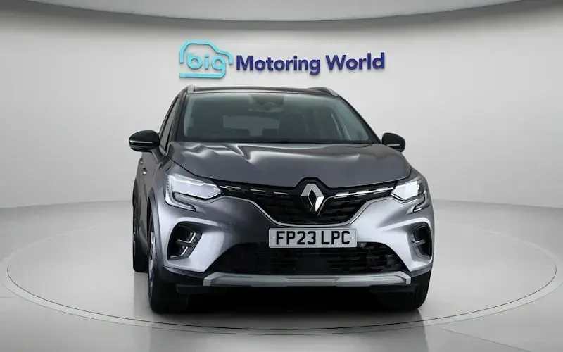Used Renault Captur Techno 145 HP (106 kW) 2023 Grey SUV