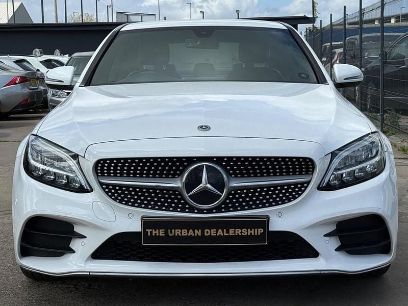 Used Mercedes C200 AMG line 2019 White Sedan