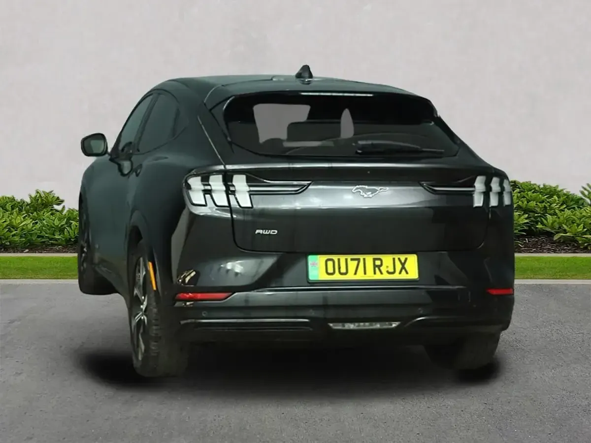 Used Ford Mustang Extended Range 351 HP (258 kW) 2021 Black SUV