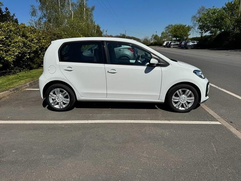 Used VW up! high up! 90 HP (66 kW) 2018 White Hatchback
