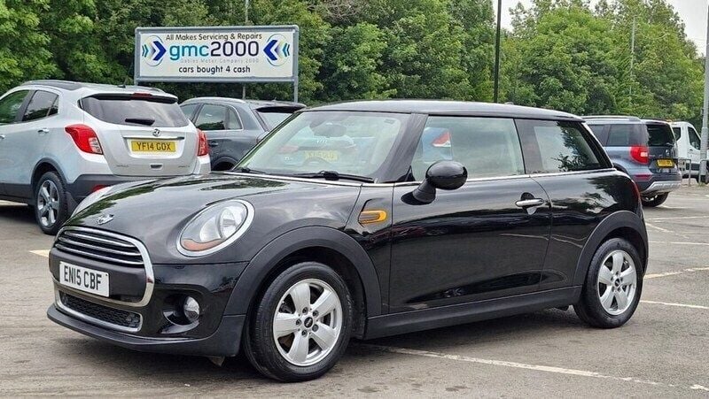 Black Used 2015 Mini ONE Hatch Hatchback | £6,995 (Fair price) - Image 1/4