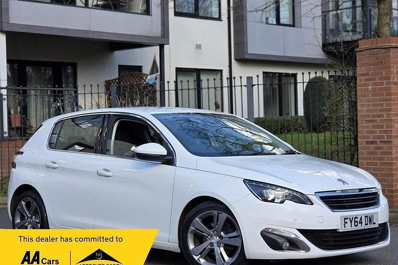 Used Peugeot 308 Allure 115 HP (84 kW) 2014 White Hatchback