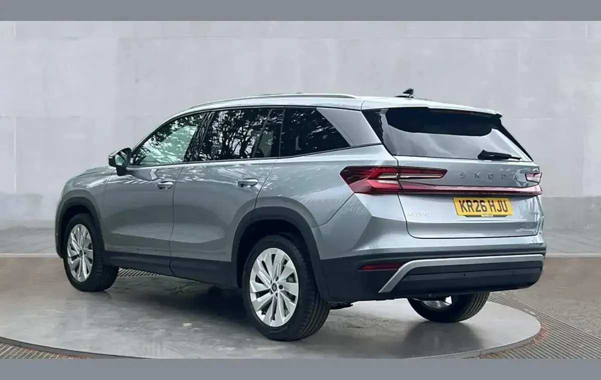 New Skoda Kodiaq SE L 150 HP (110 kW) 2026 Smokey silver metallic SUV