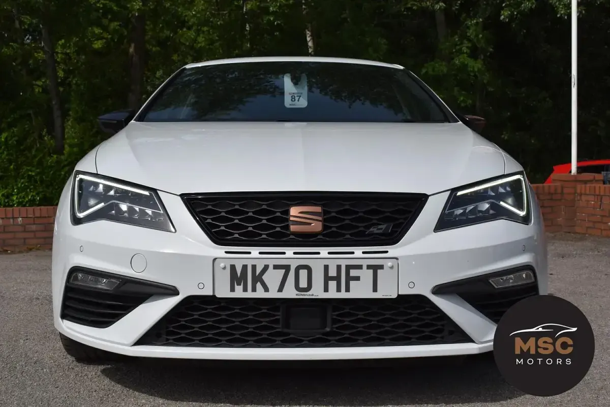 Used Seat Leon Cupra 290 290 HP (213 kW) 2020 White Hatchback