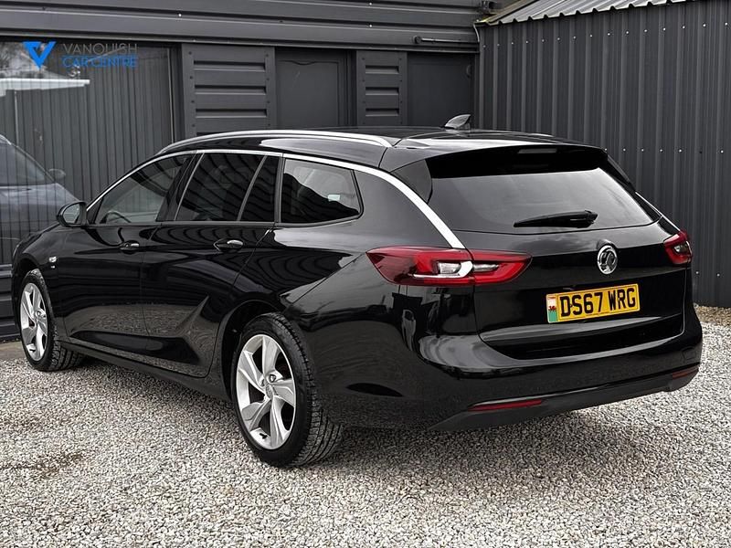 Used Vauxhall Insignia SRi 170 HP (125 kW) 2017 Black Estate