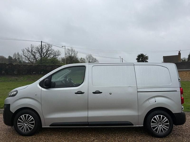 Used Citroën Dispatch 2017 Silver MPV