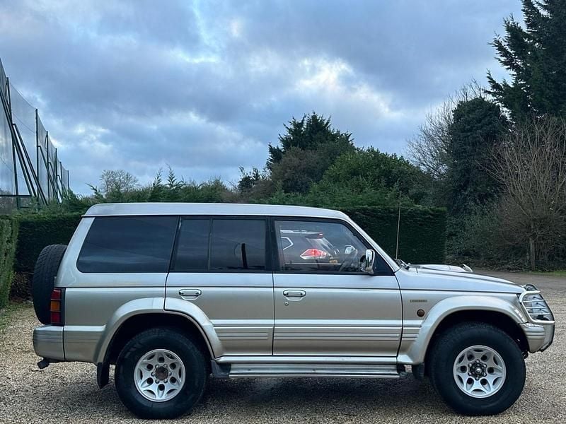Used Mitsubishi Pajero 1996 Silver SUV