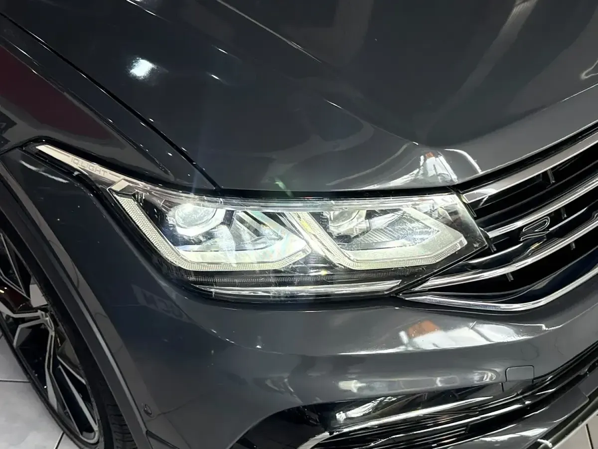 Used VW Tiguan R-line 2021 Grey SUV