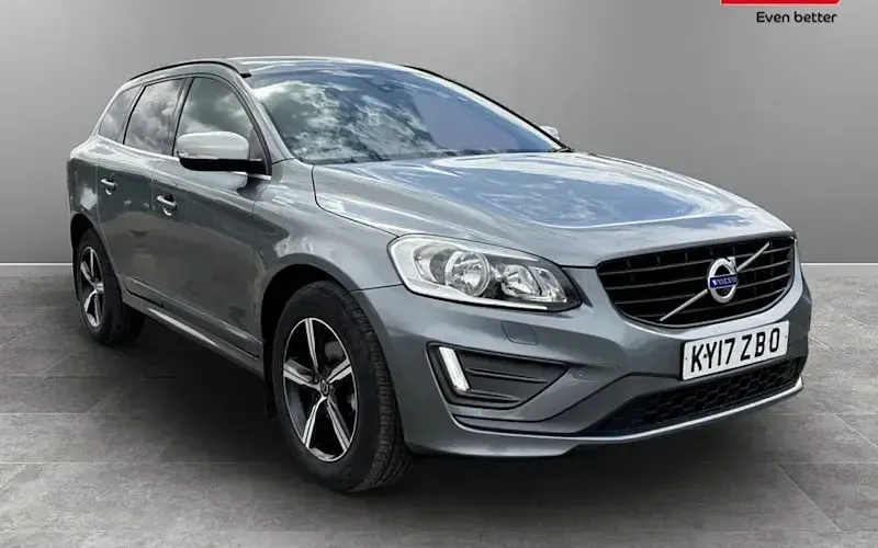 Begagnad Volvo XC60 R-Design 220 HK (161 kW) 2017 SUV