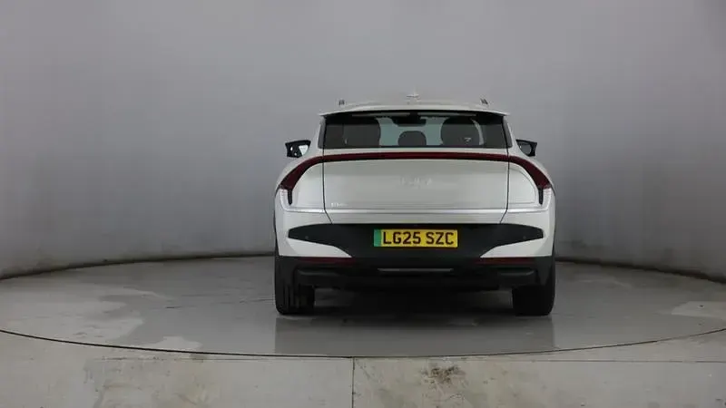 Used Kia EV6 125 kW (170 HP) 2025 White SUV