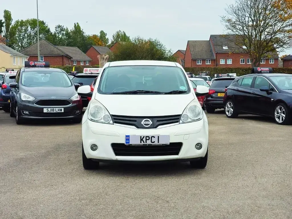 Używany Nissan Note N-TEC 88 KM (64 kW) 2009 Biały Minivan