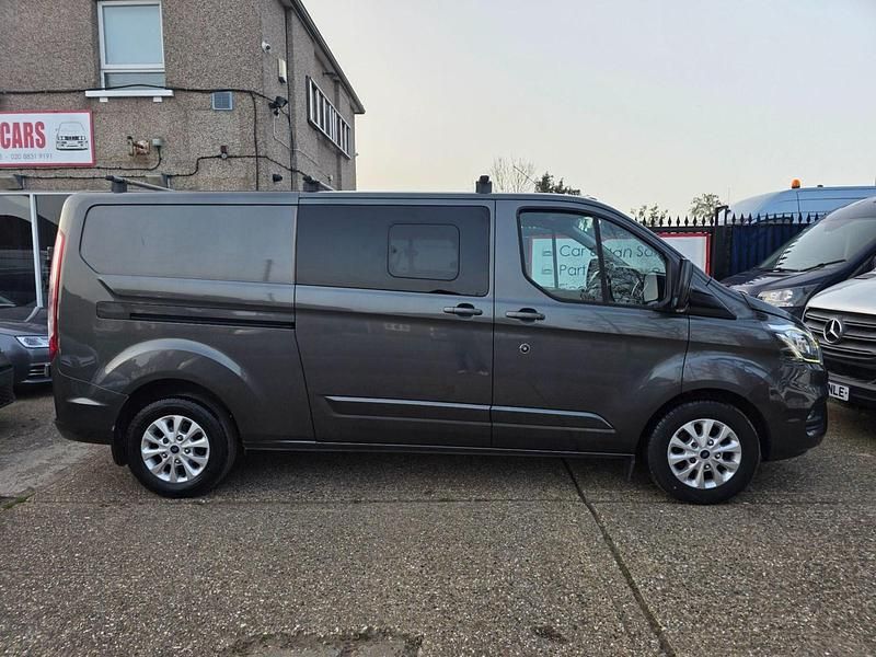 Used Ford Transit Custom Limited 130 HP (95 kW) 2018 Grey Van