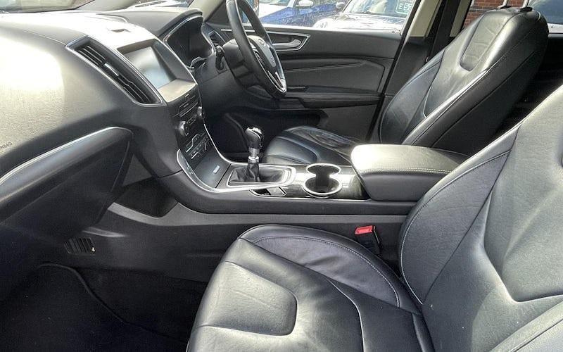 Used Ford S-MAX Titanium 150 HP (110 kW) 2018 MPV