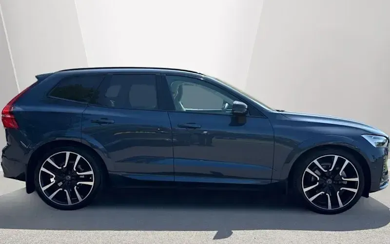 Used Volvo XC60 Ultimate 250 HP (183 kW) 2023 SUV