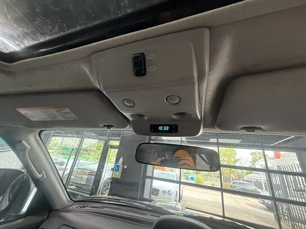 Used Mitsubishi Shogun 114 HP (83 kW) 2004 Silver SUV