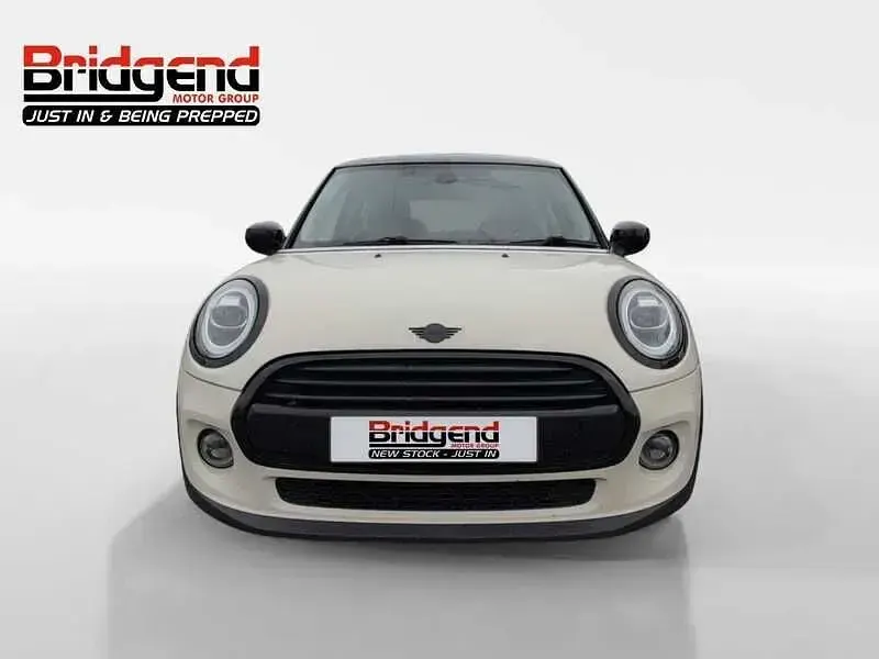 Used Mini Cooper Classic 2020 White Hatchback