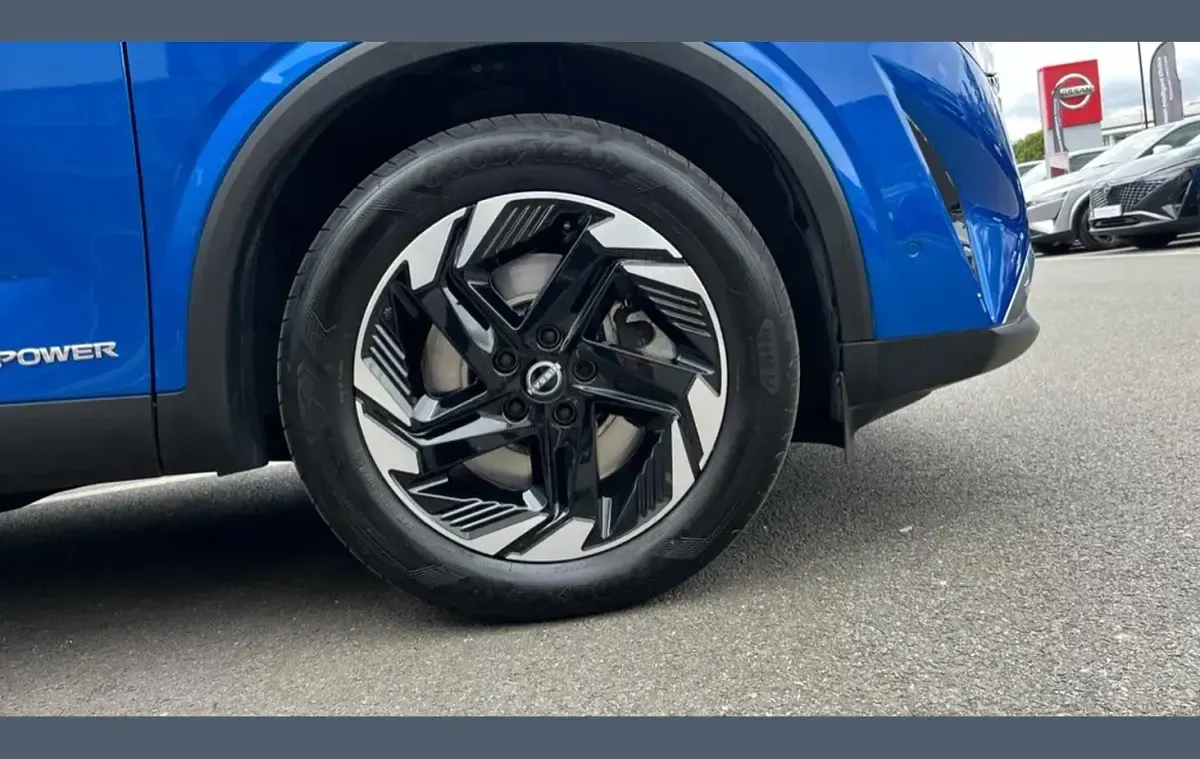 Used Nissan Qashqai N-Connecta 190 HP (139 kW) 2025 Blue SUV