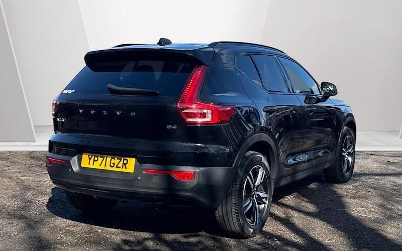 Used Volvo XC40 R-Design 197 HP (144 kW) 2021 SUV