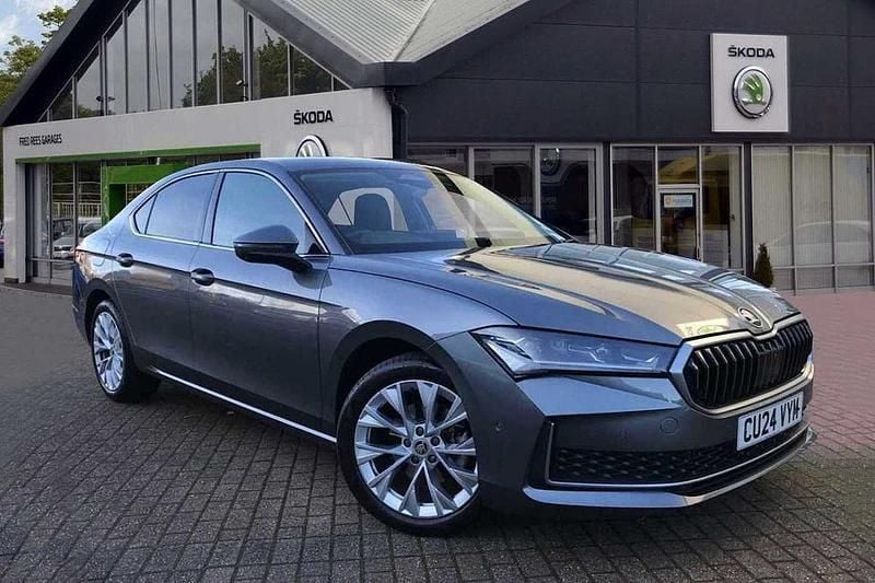 Used Skoda Superb SE L 150 HP (110 kW) 2024 Graphite grey metallic Hatchback