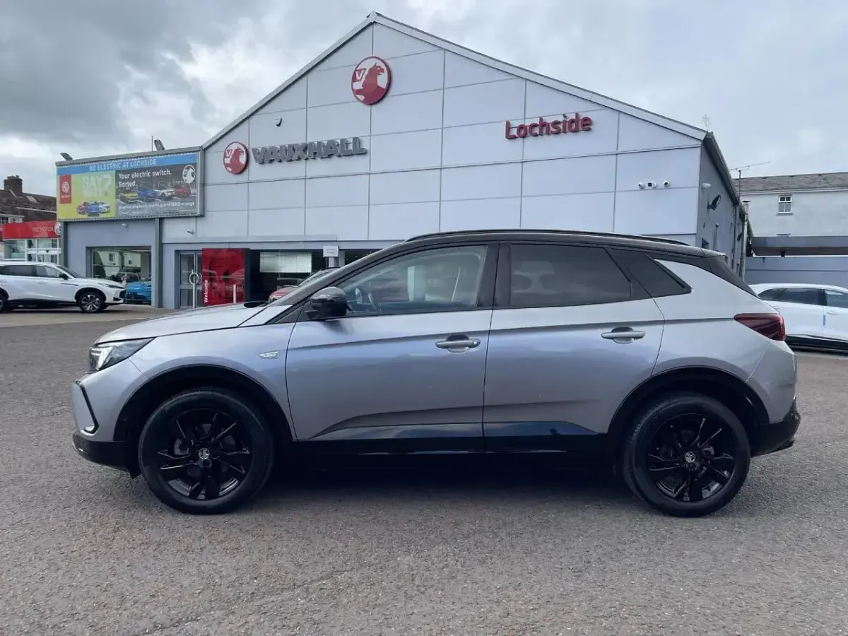Used Vauxhall Grandland X S 128 HP (94 kW) 2023 Grey SUV