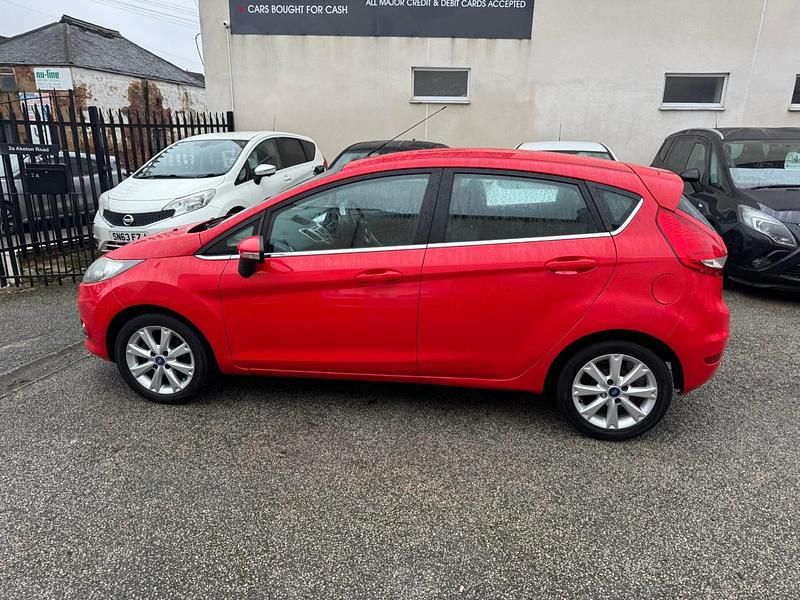 Used Ford Fiesta Zetec 2011 Red Hatchback