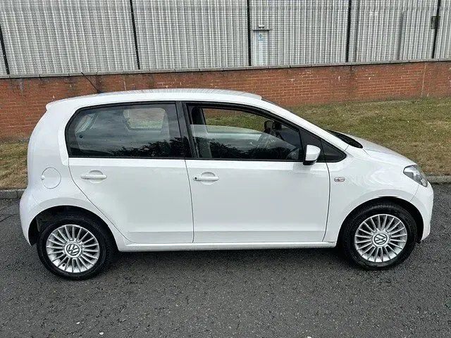 Used VW up! high up! 75 HP (55 kW) 2013 White Hatchback