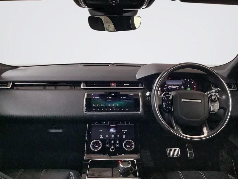 Used Land Rover Range Rover Velar SE Dynamic 240 HP (176 kW) 2020 Silver SUV