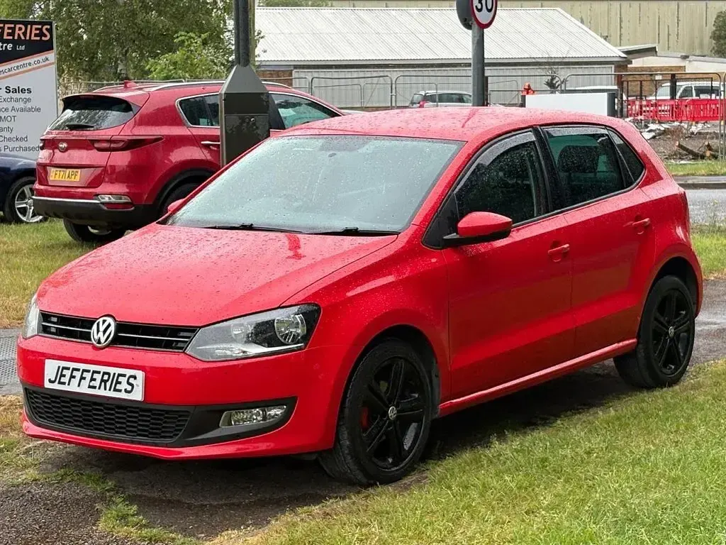 Used VW Polo Edition 85 HP (62 kW) 2013 Red Hatchback