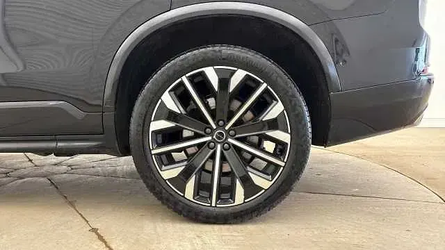 Used Volvo XC90 Plus 455 HP (334 kW) 2025 Black SUV