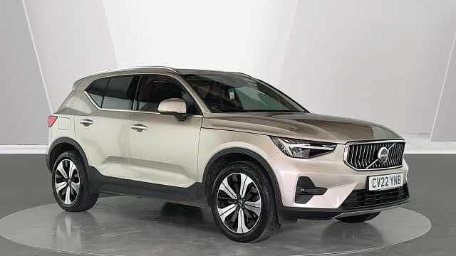 Used 2023 Volvo XC40 Ultimate SUV | £27,550 (Good price) - Image 1/3