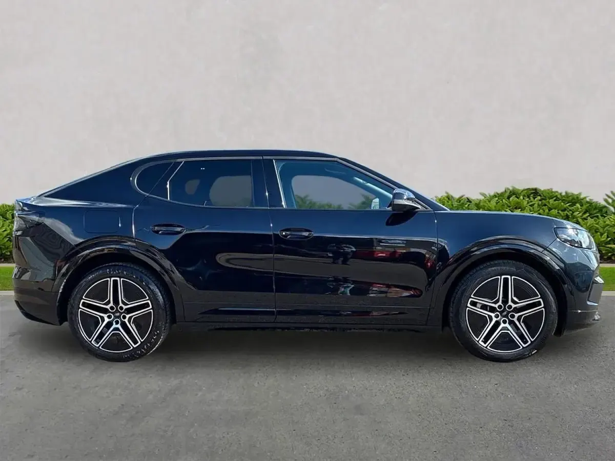 Usado Ford Capri Extended Range 250 kW (340 CV) 2025 Negro SUV