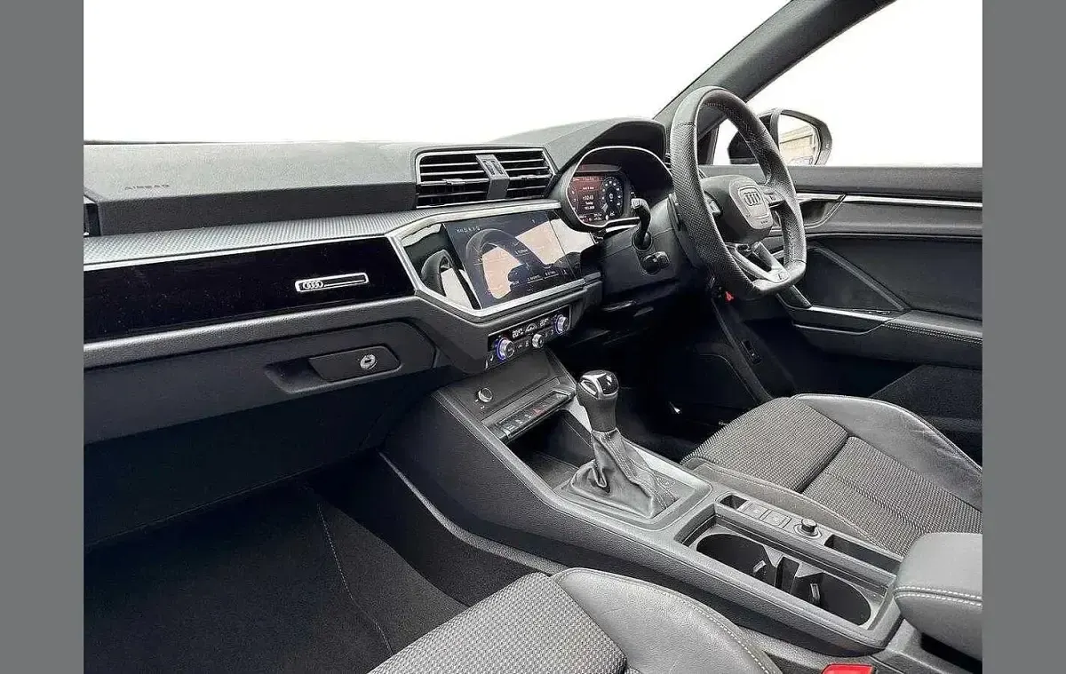 Used Audi Q3 Black Edition 150 HP (110 kW) 2022 Grey SUV
