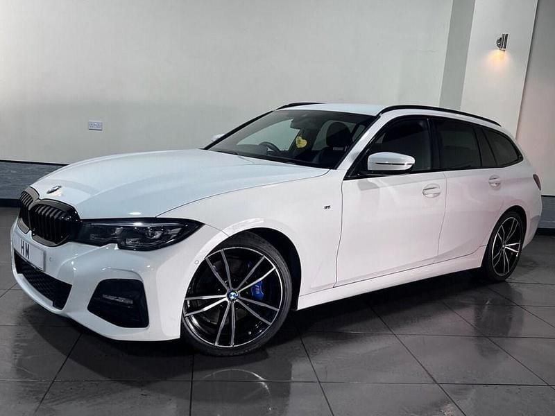 White Used 2021 BMW 320 M Sport Estate | £20,395 (Fair price) - Image 1/4