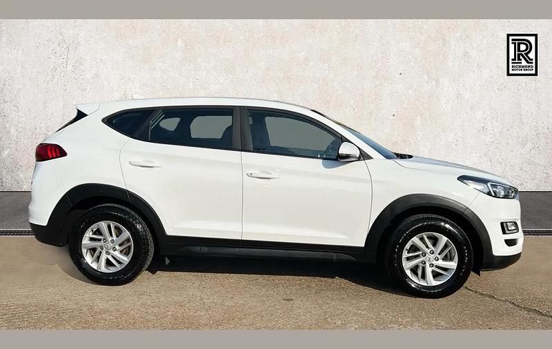 Used Hyundai Tucson 177 HP (130 kW) 2019 White SUV