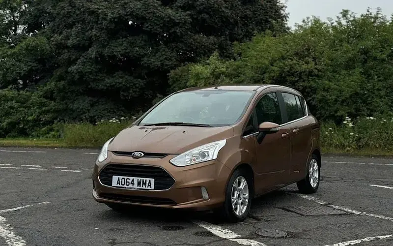 Used Ford B-MAX Zetec 105 HP (77 kW) 2016 MPV