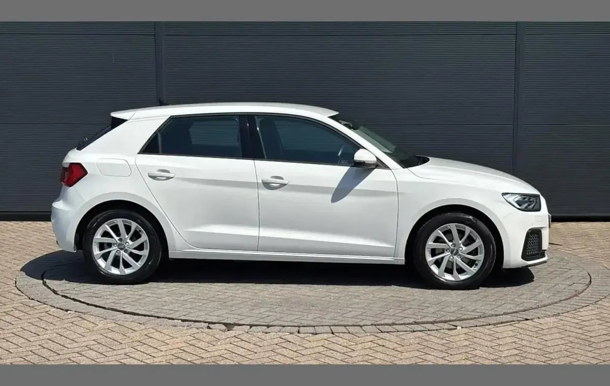 Used Audi A1 Sport 113 HP (83 kW) 2020 White SUV