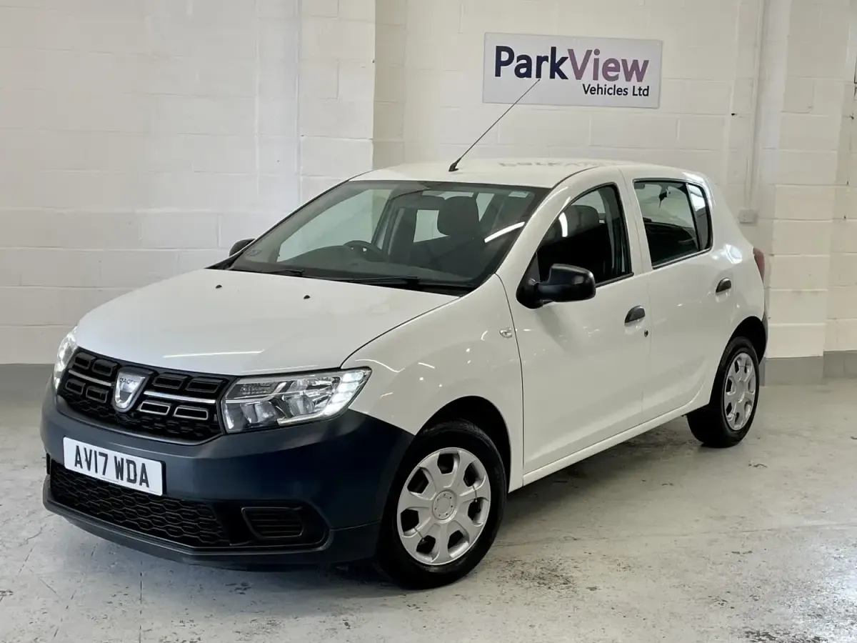Używany Dacia Sandero Acces 2017 Biały Hatchback