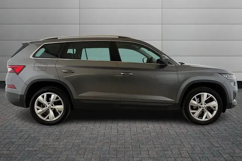 Used Skoda Kodiaq SE L Executive 150 HP (110 kW) 2024 Graphite grey SUV