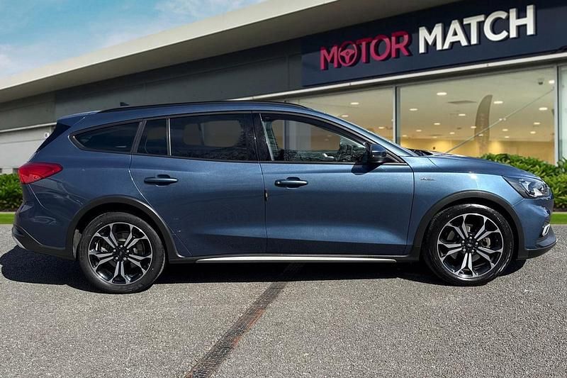 Used Ford Focus Active X 2019 Blue Estate