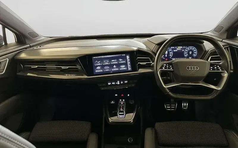 Second-hand Audi Q4 e-tron S-Line 150 kW (204 CP) 2023 SUV