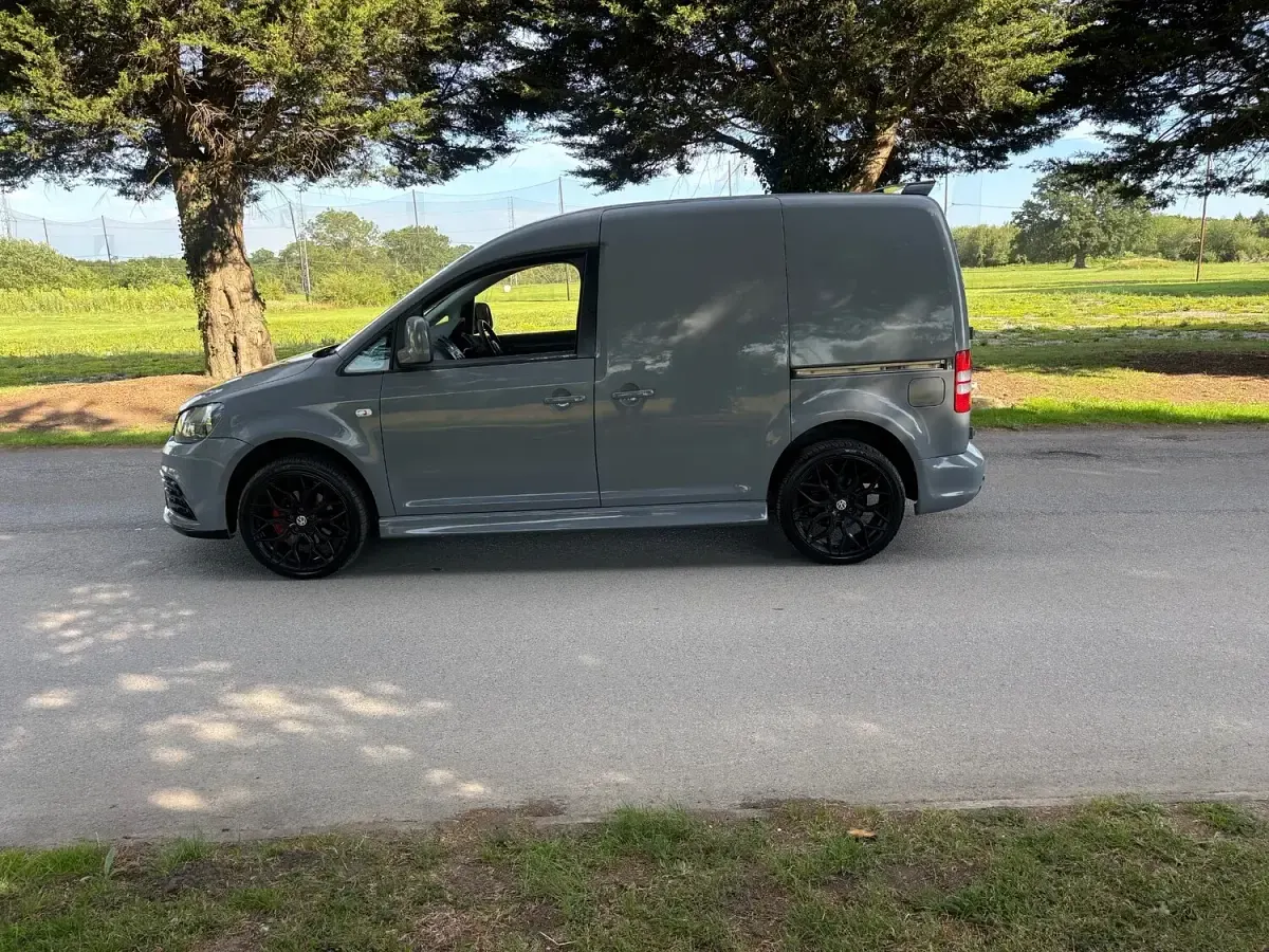 Used VW Caddy 102 HP (75 kW) 2012 Grey MPV