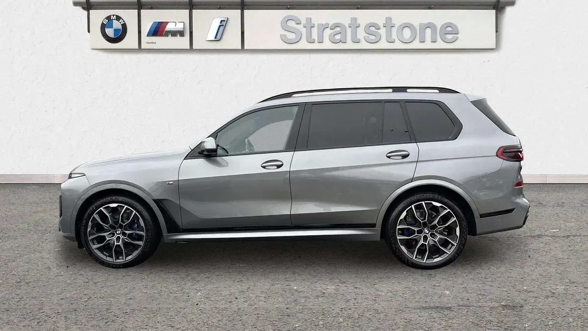 Usado BMW X7 M Sport 347 CV (255 kW) 2026 Gris SUV